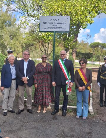 A Roma una piazza dedicata a Nelson Mandela, uomo di pace